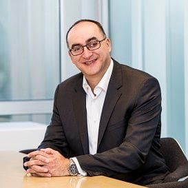 HOW INTEGRATED SOFTWARE, THE CLOUD AND ARTIFICIAL INTELLIGENCE WILL CHANGE BUSINESS HOW INTEGRATED SOFTWARE, THE CLOUD AND ARTIFICIAL INTELLIGENCE WILL CHANGE BUSINESS